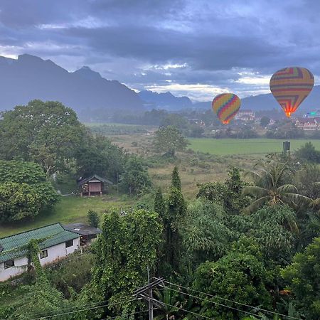 Vang Vieng Th Central Park Hotel エクステリア 写真